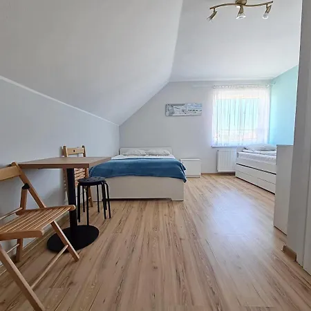 Проживание в семье Morska 3 Карвиа